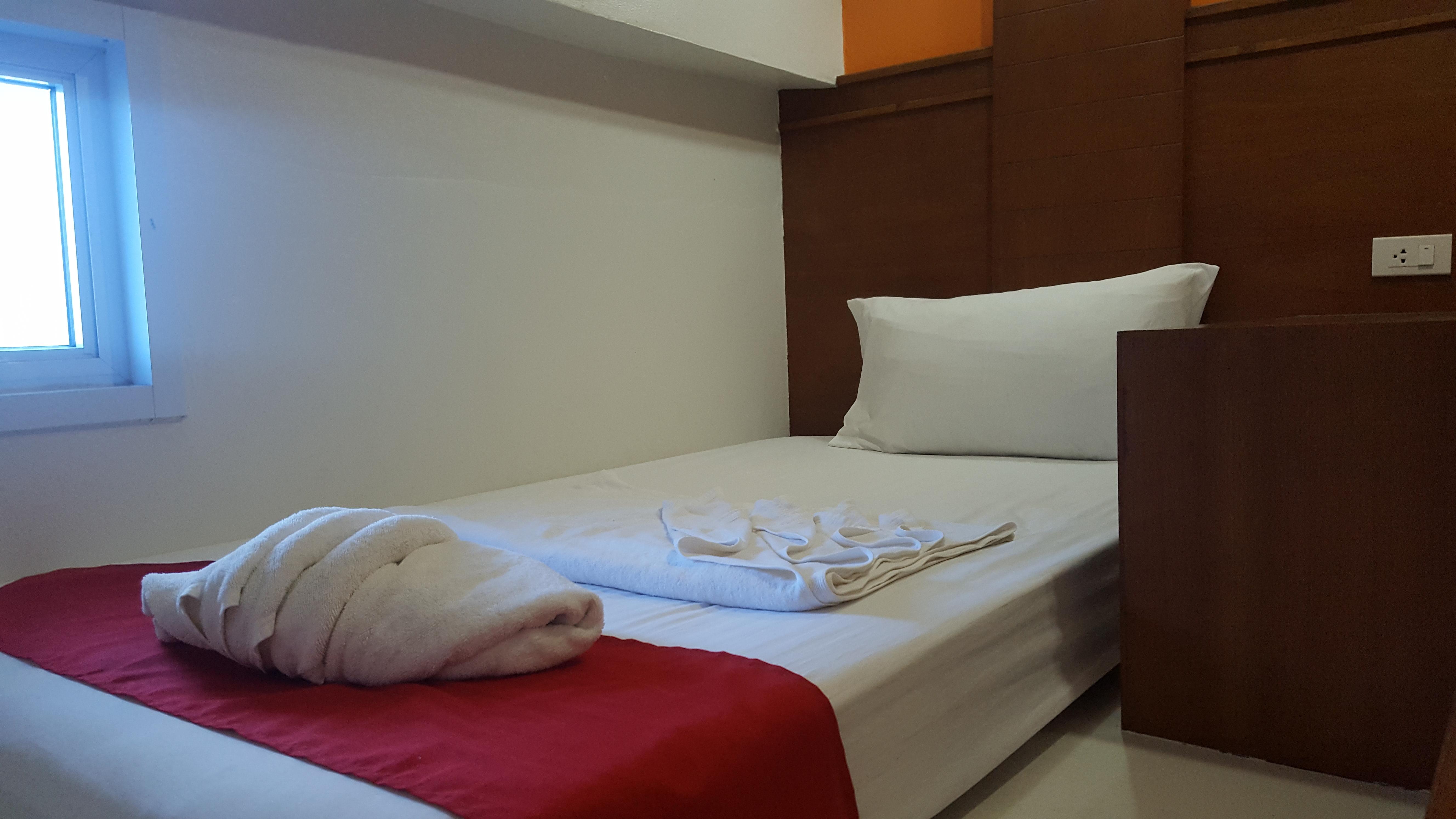 First And Frang Hotel - Koh Phangan Thong Sala Exterior photo