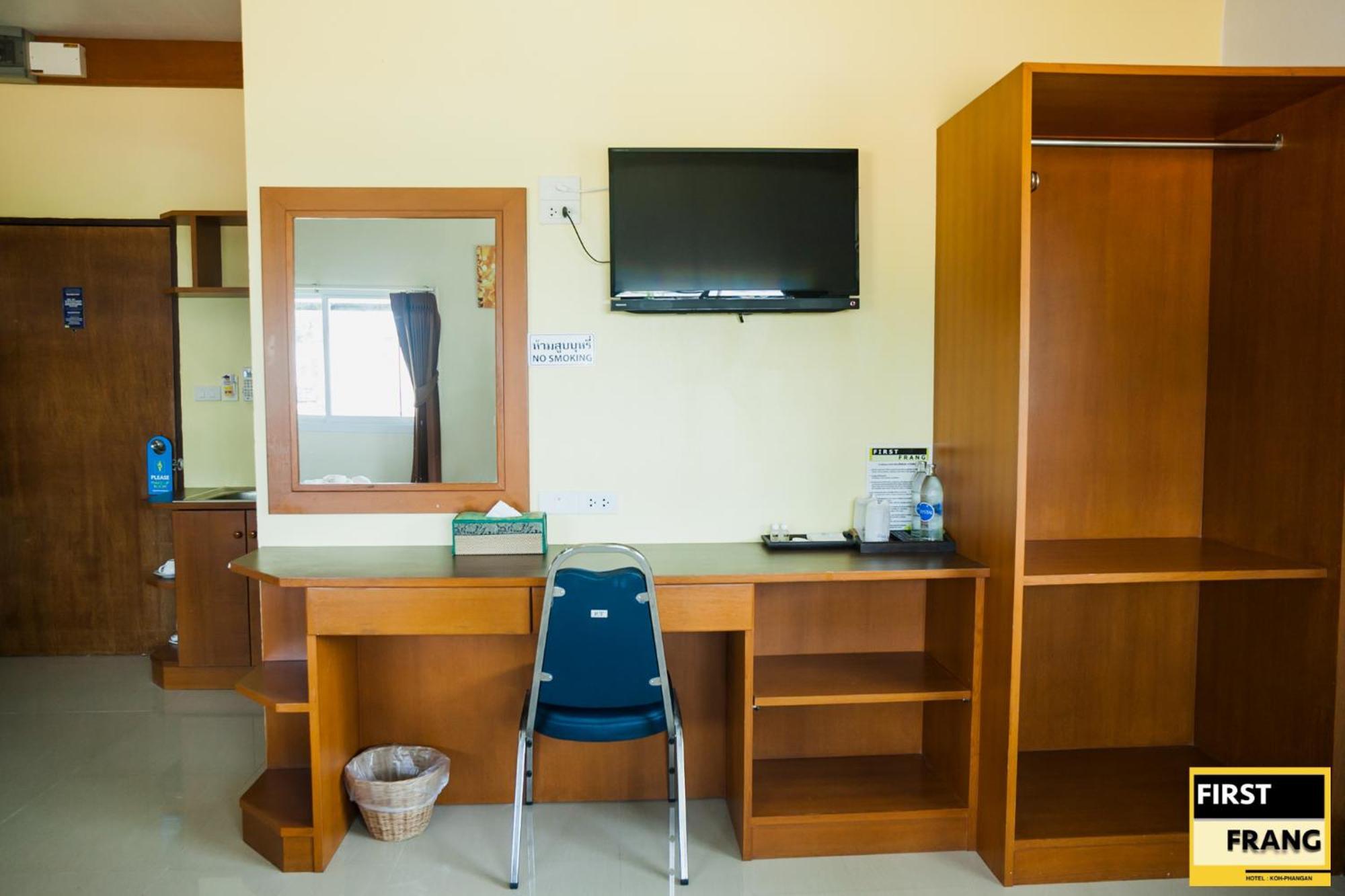 First And Frang Hotel - Koh Phangan Thong Sala Exterior photo