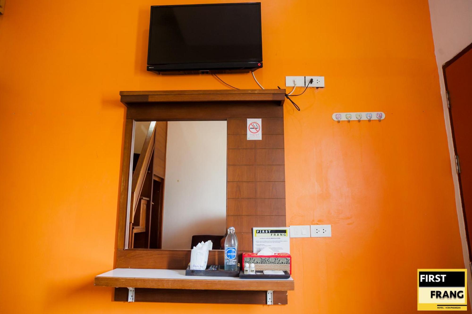 First And Frang Hotel - Koh Phangan Thong Sala Exterior photo